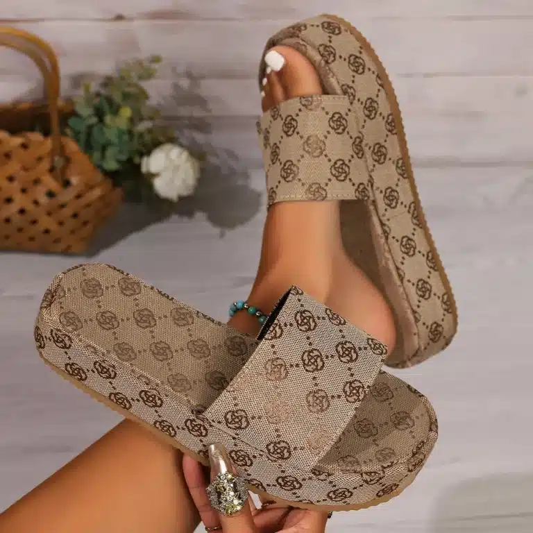 Claquettes Plateformes Chic 1