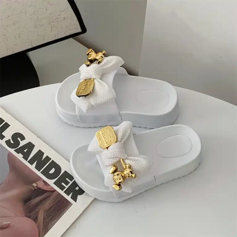 Claquettes Yeezy Pour Fille Avec Noeud 5