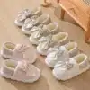 Chaussons Fermés Peluche Nœud Papillon 3
