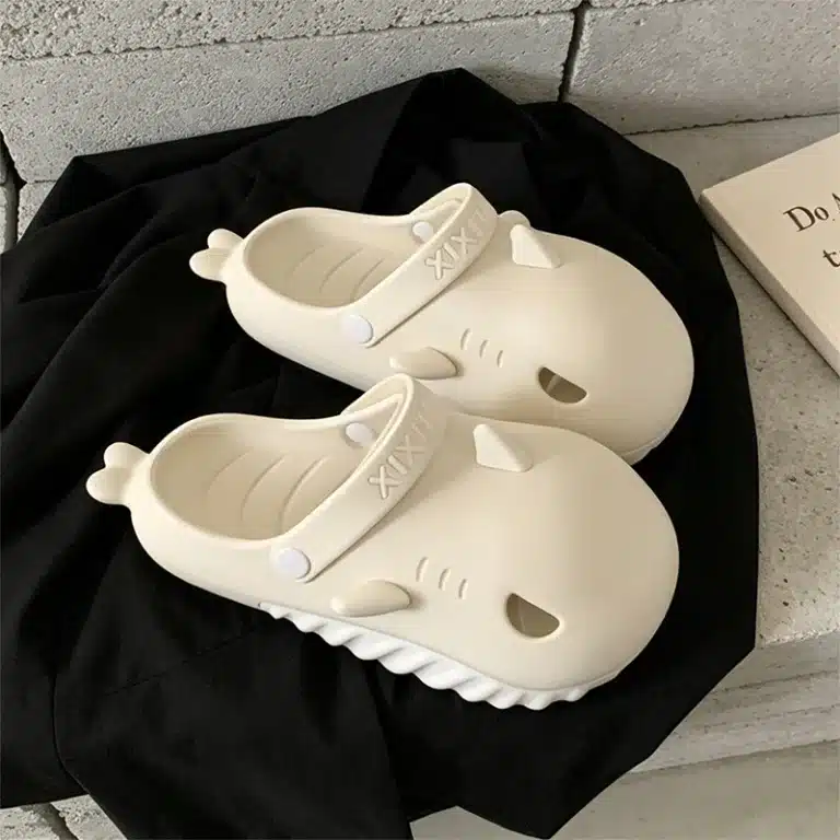 Chaussons Sabots Requin 3D 5