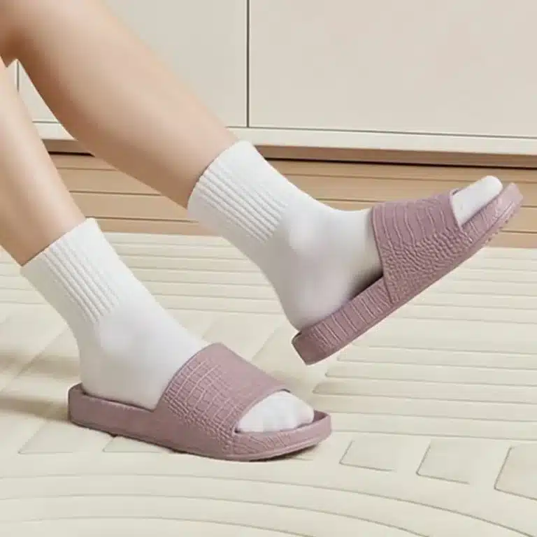 Claquettes Effet Croco 2