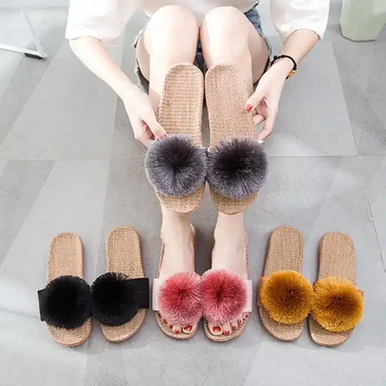 Claquettes Pompon Fourrure 2