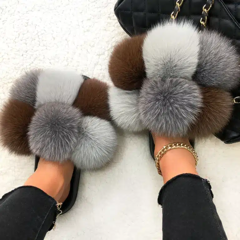 Chaussons Pompons Fourrure Femme 1