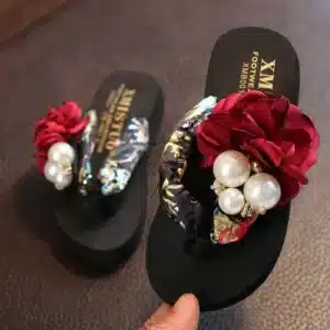 Tongs Noires Antidérapantes Avec Perles Et Fleurs 2