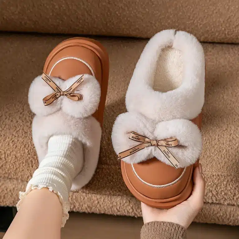 Chaussons Élégants Fourrés Avec Noeud 3