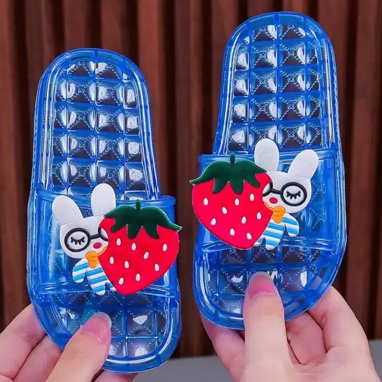 Claquettes Transparentes Lapin Fraise 4