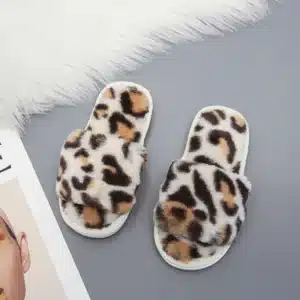 Pantoufles Claquettes Fluffy Léopard 3