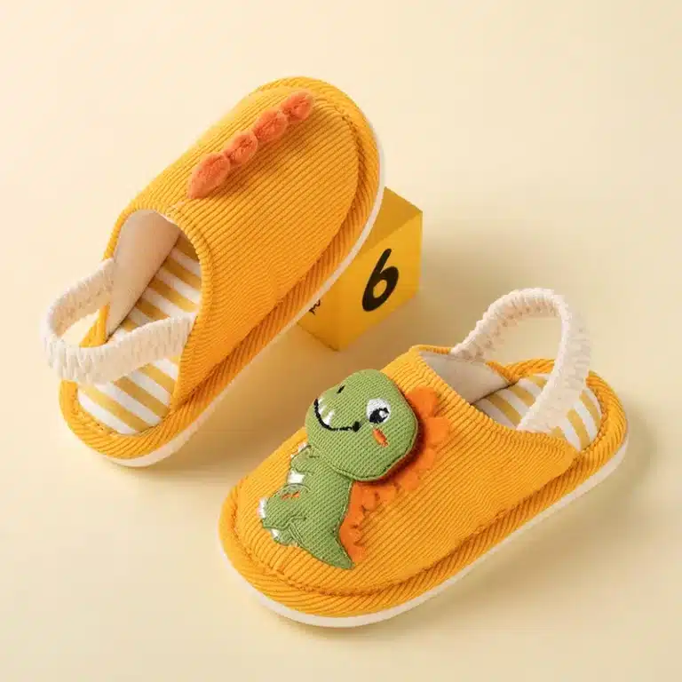 Chaussons Dino Elastique Pour Enfant 2