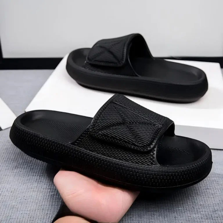 Claquettes Noires Homme Avec Scratch 2