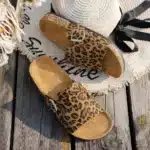 Claquettes Léopard Élégantes 2