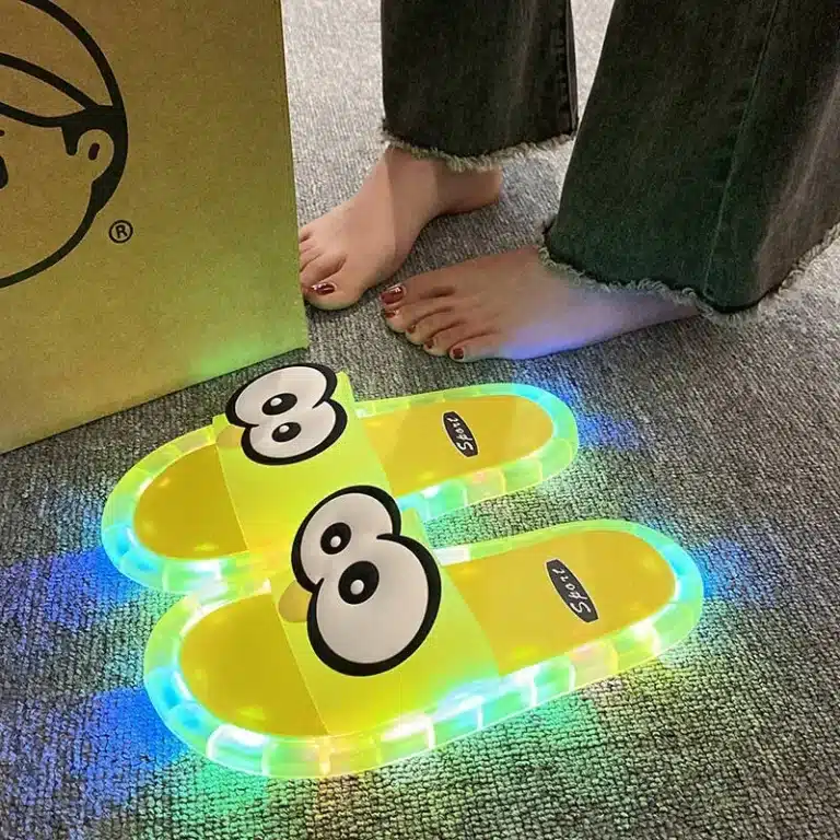 Claquettes Pingouin Lumineuses 2