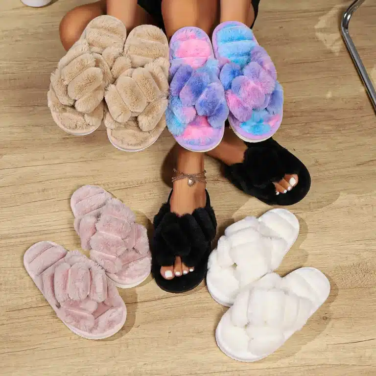 Claquettes Fluffy Croisées 2