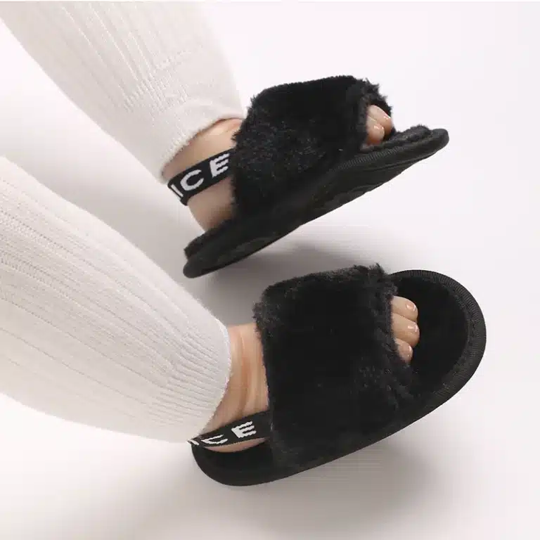 Chaussons Bébé Mignons Fourrés Avec Elastique 4