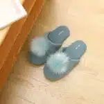 Pantoufles Pompon Peluche 2