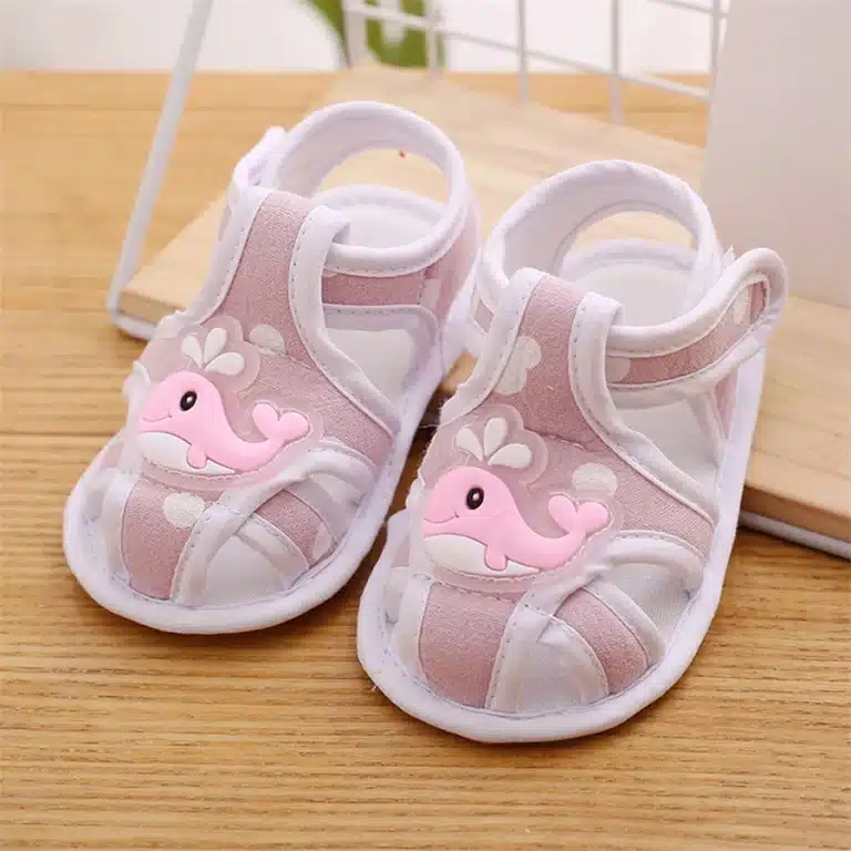 Chaussons Bébé Baleine Kawaii 3