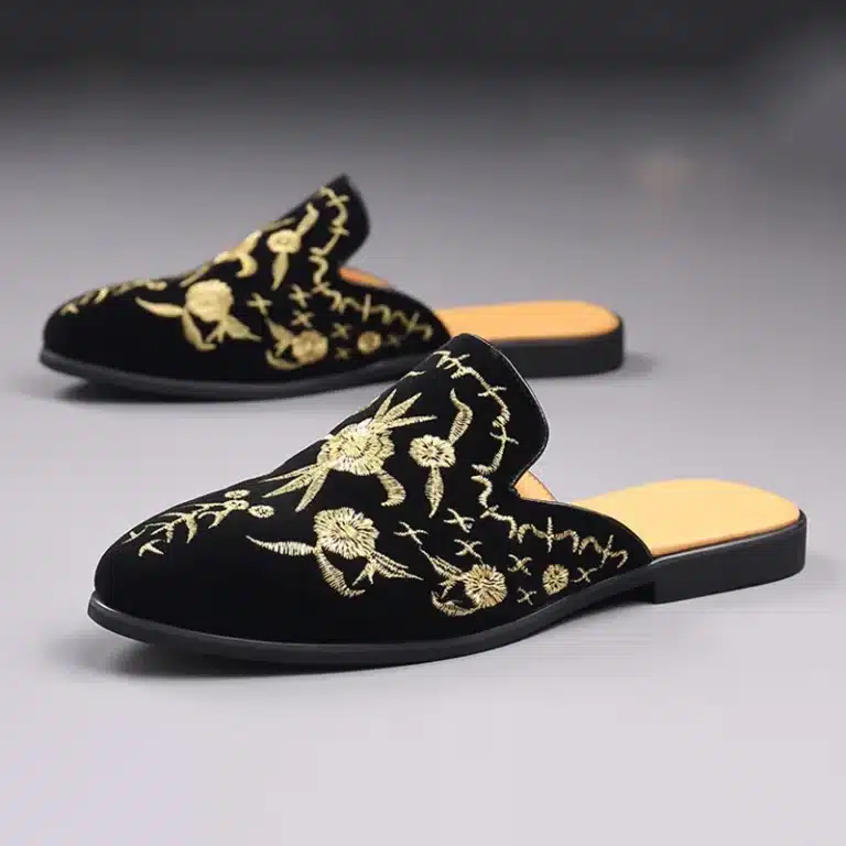 Chaussons Mules Noir Et Doré 1