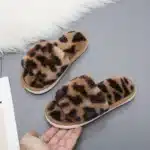 Pantoufles Claquettes Fluffy Léopard 6