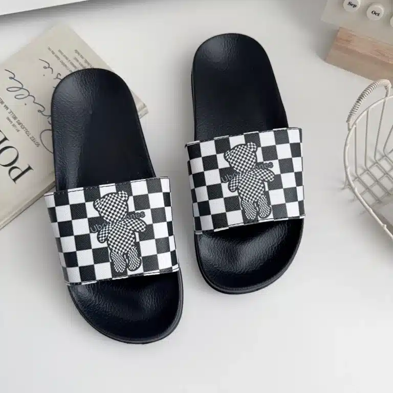 Claquettes Ours Damier 1